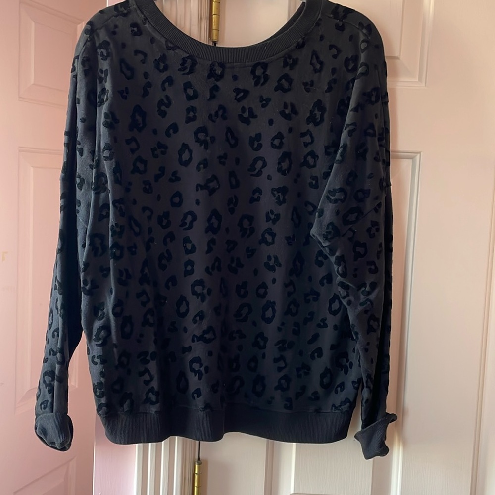 Z SUPPLY Black leopard print sweatshirt